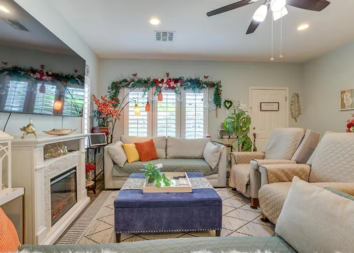 6 Mi To Dtwn Tempe: Dog-friendly Retreat W/ Yard! Holiday home *