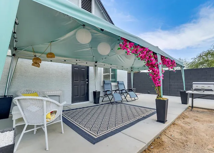 6 Mi To Dtwn Tempe: Dog-friendly Retreat W/ Yard! Holiday home Guadalupe