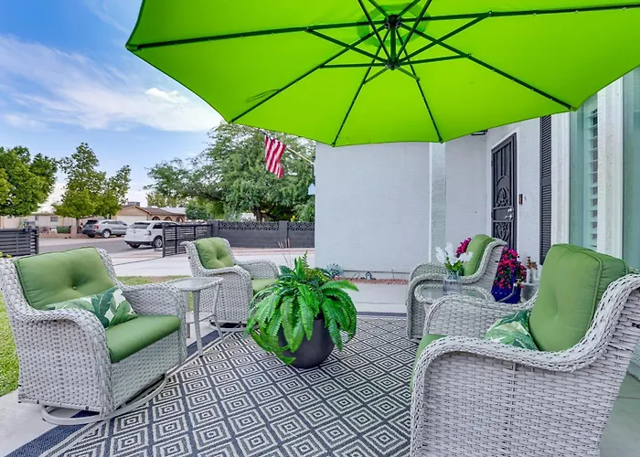 Holiday home 6 Mi To Dtwn Tempe: Dog-friendly Retreat W/ Yard! Guadalupe