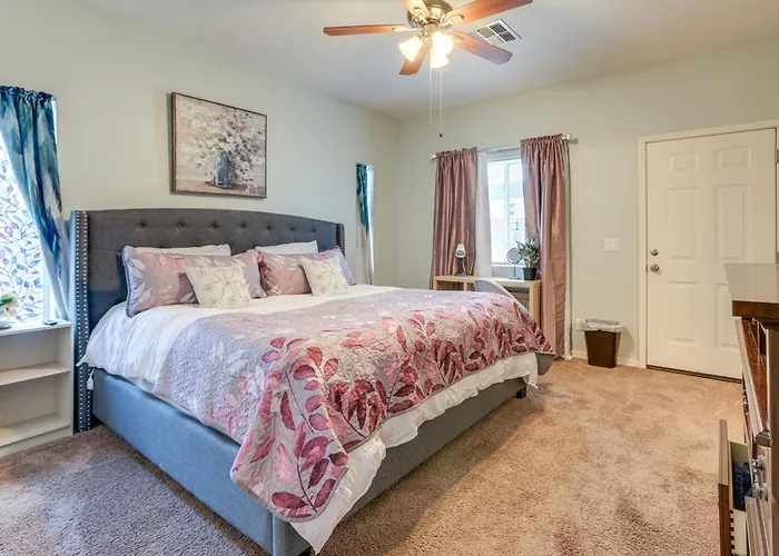 Holiday home 6 Mi To Dtwn Tempe: Dog-friendly Retreat W/ Yard! Guadalupe